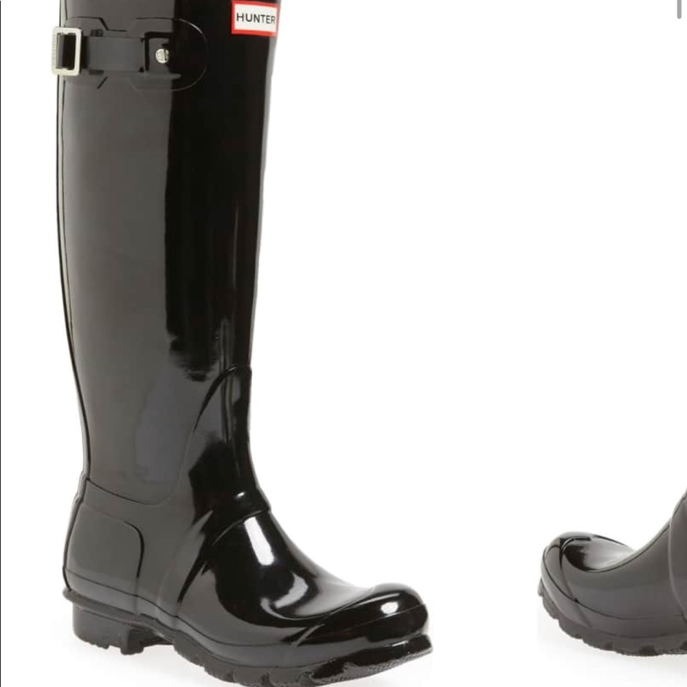 Size 10 glossy black hunter boots